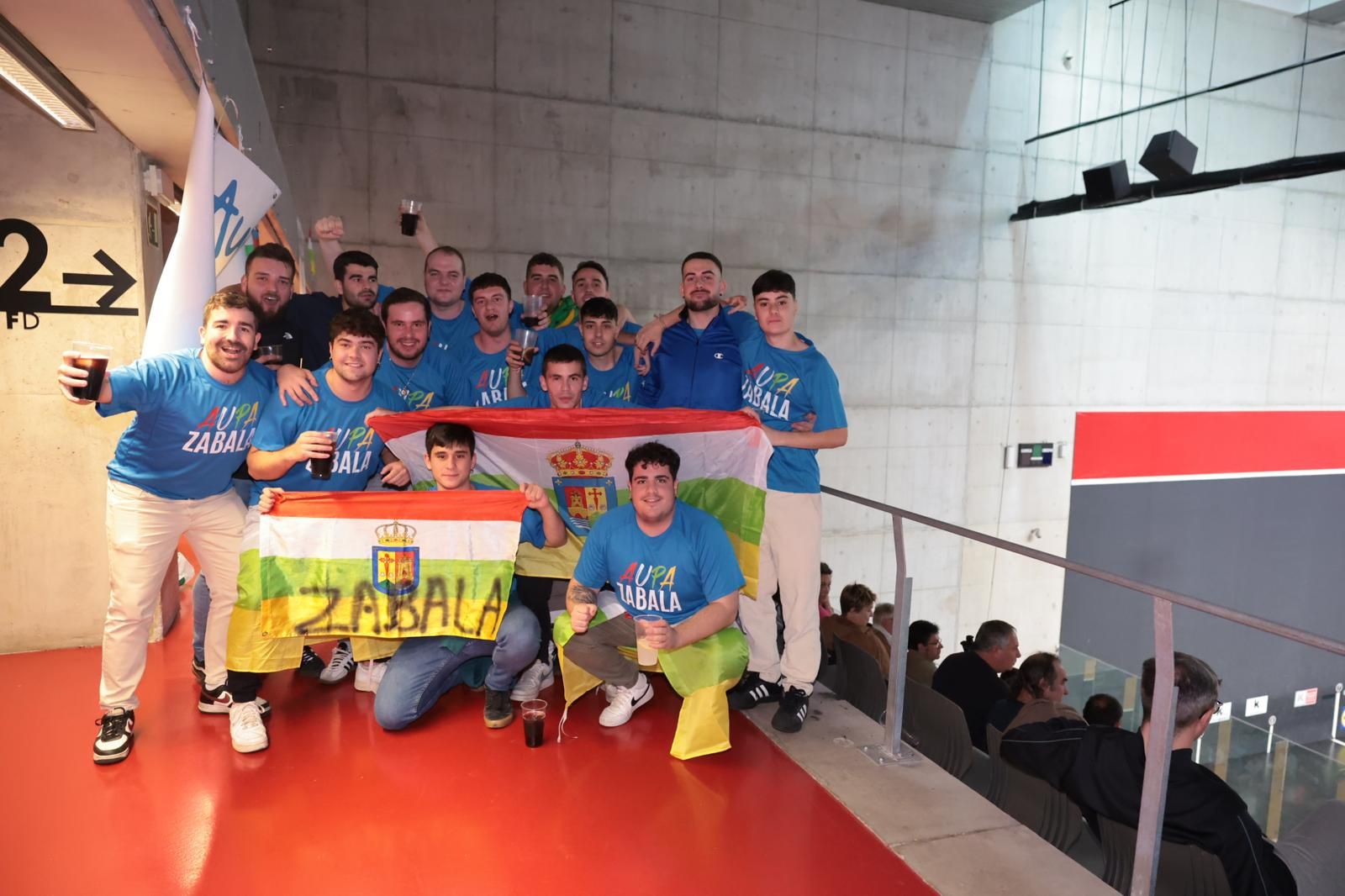 El ambiente durante la final del Cuatro y medio