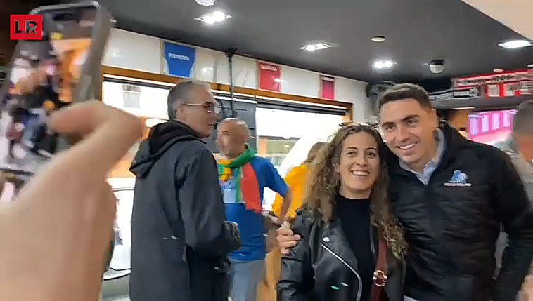 Vídeo | Espíritu deportivo entre los aficionados riojanos: un vermú con Peio Etxeberria