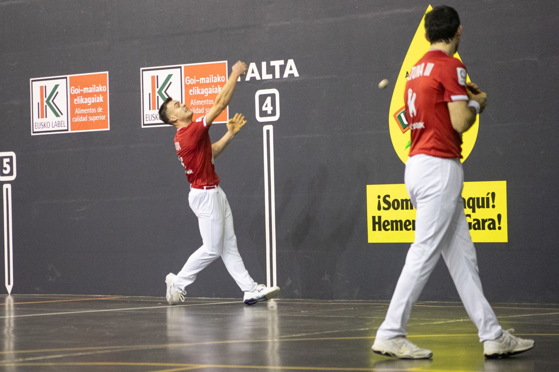 Las imágenes del debut de Carmelo Loza