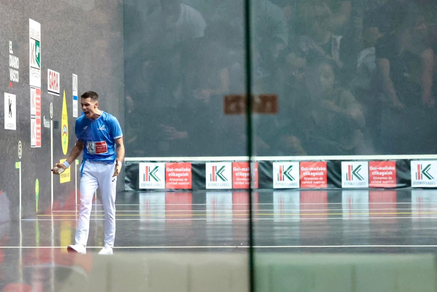 El ambiente durante la final del Cuatro y medio