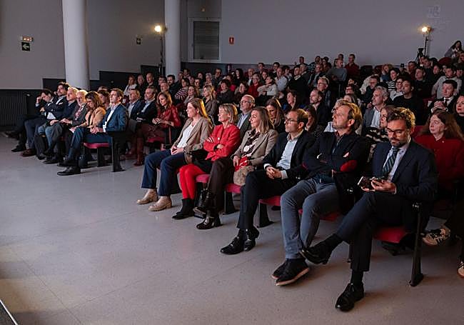 Asistentes a la entrega de premios.