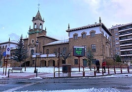 Haro se prepara para la llegada de nevadas con varios vehículos y 80 toneladas de sal