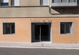 Entrada al centro de día de Cervera.