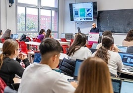 Estudiantes de la UR presentan propuestas creativas para impulsar la nueva herramienta de autodiagnóstico del comercio local