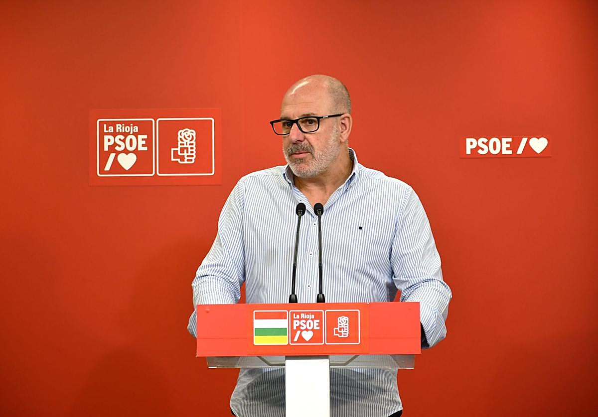 Miguel Gonzalez de Legarra, en rueda de prensa.