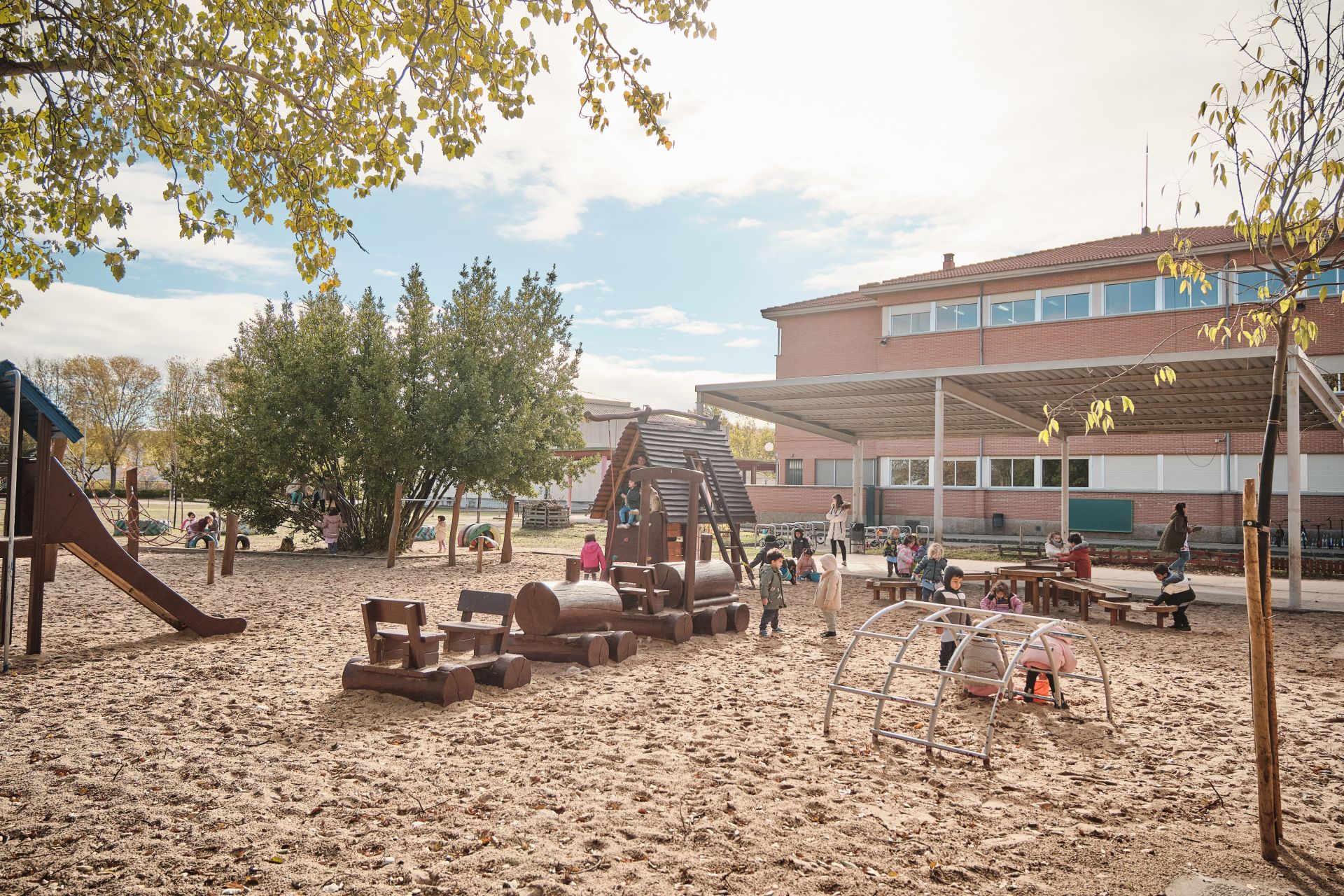 Patios que se transforman en espacios inclusivos