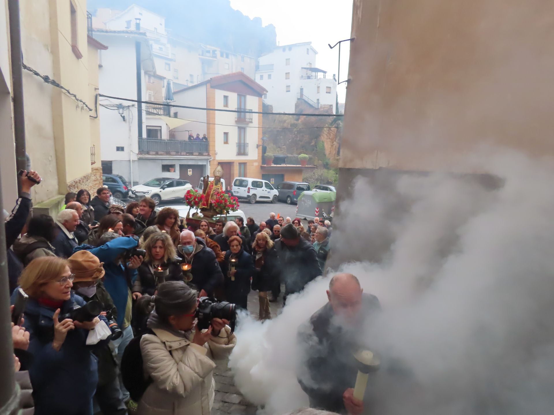 Arnedillo celebra la procesión del humo
