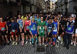 Salida de la XII Carrera Entre dinosaurios Villa de Igea.