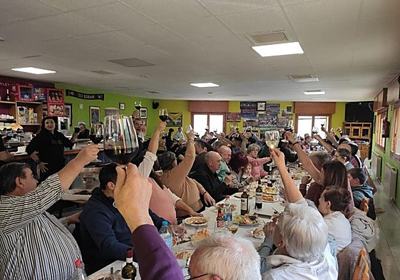Comida en Treviana contra la despoblación