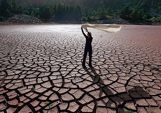 Fotografía de la exposición 'Bandera blanca', programada en enero en la Casa de la Imagen.