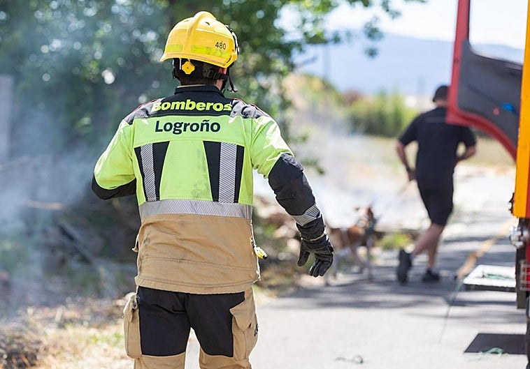 Imagen de archivo de un efectivo de Bomberos, durante una intervención.