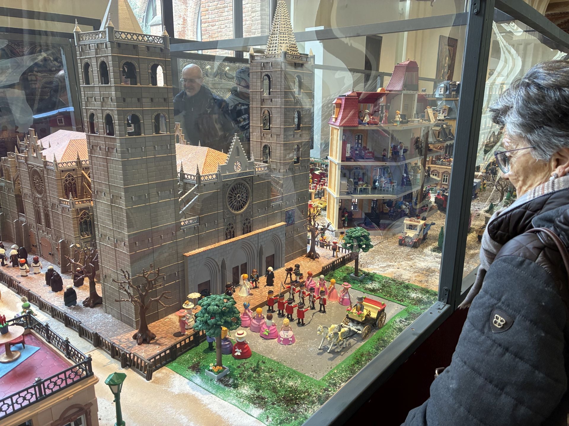 El Belén de Playmobil vuelve a la catedral de Santo Domingo