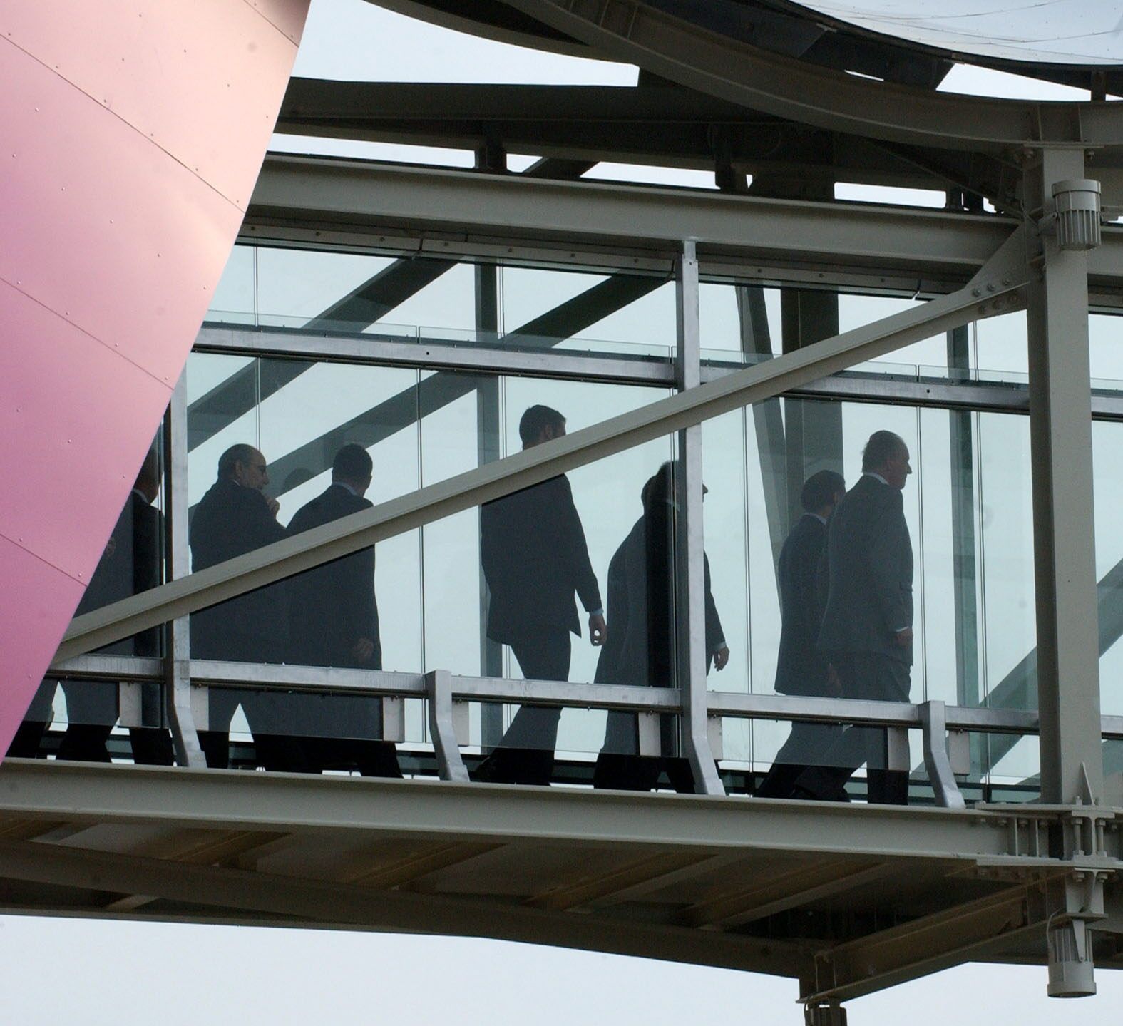 El rey Juan Carlos inauguró la icónica bodega de Rioja de Frank Gehry