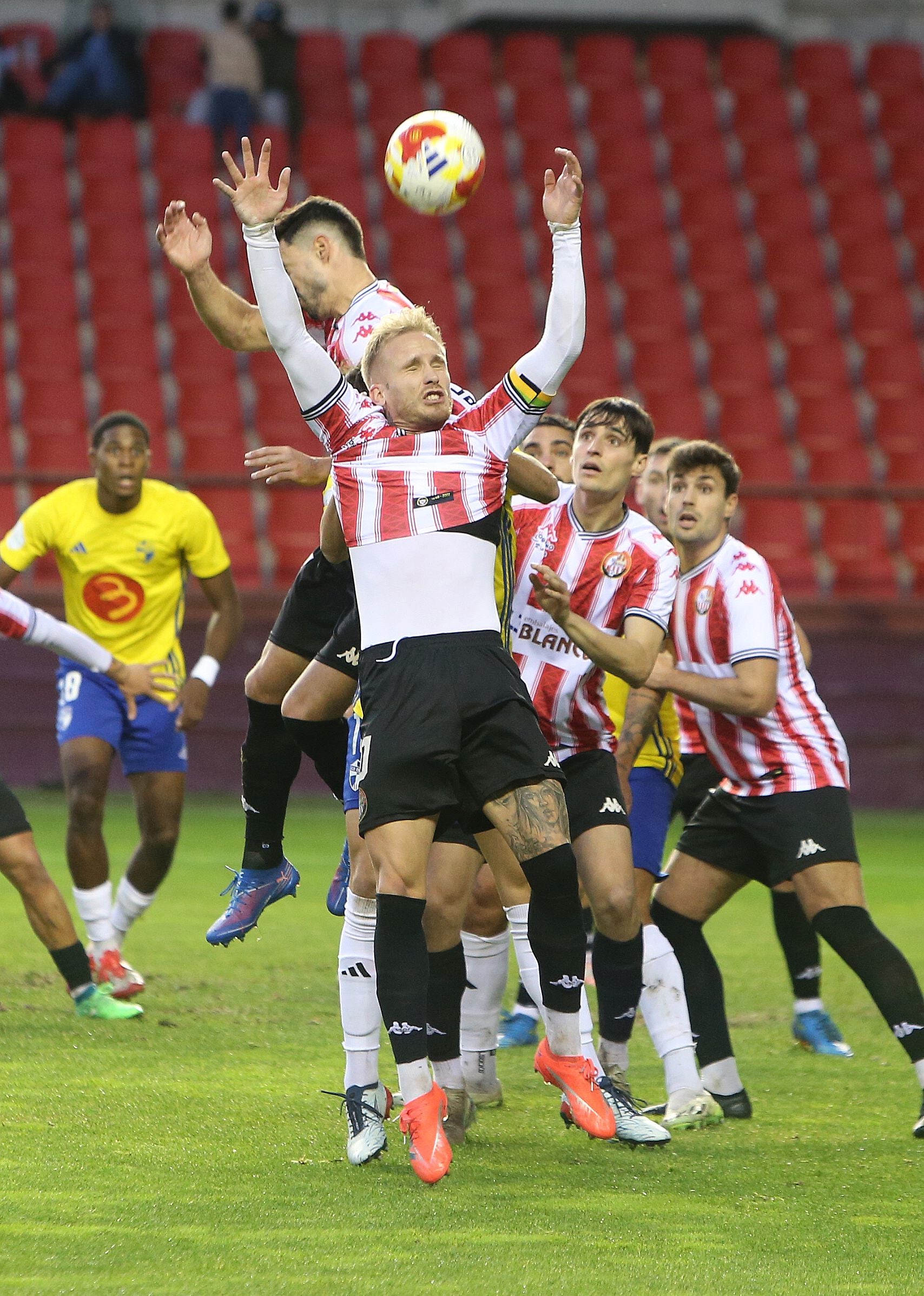 La SD Logroñés logra el triunfo ante el Ebro