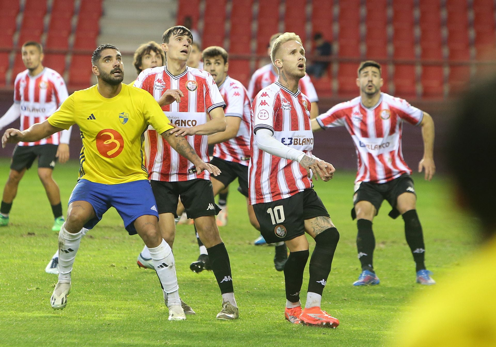 La SD Logroñés logra el triunfo ante el Ebro