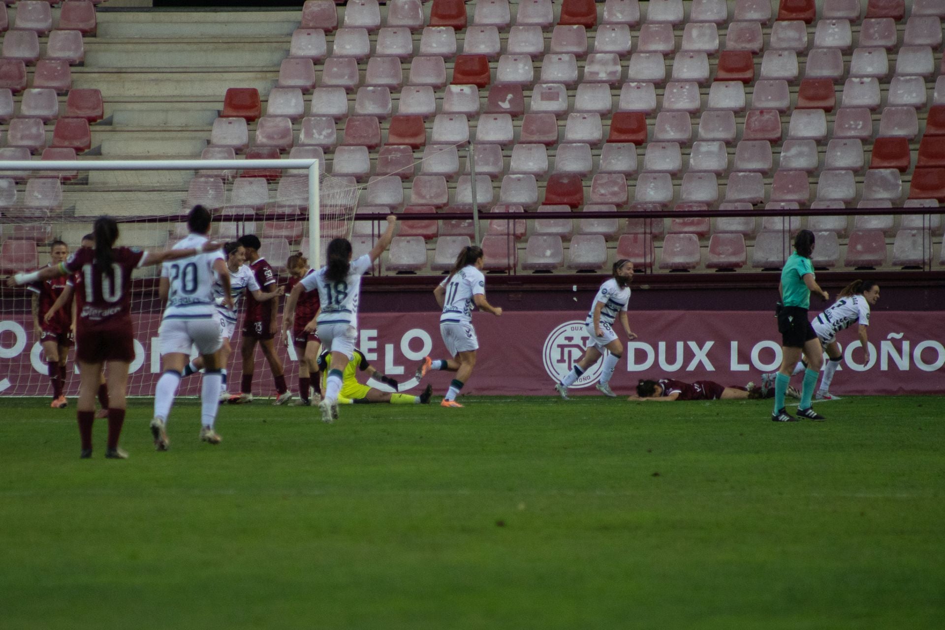El Dux pierde ante el Eibar en Las Gaunas