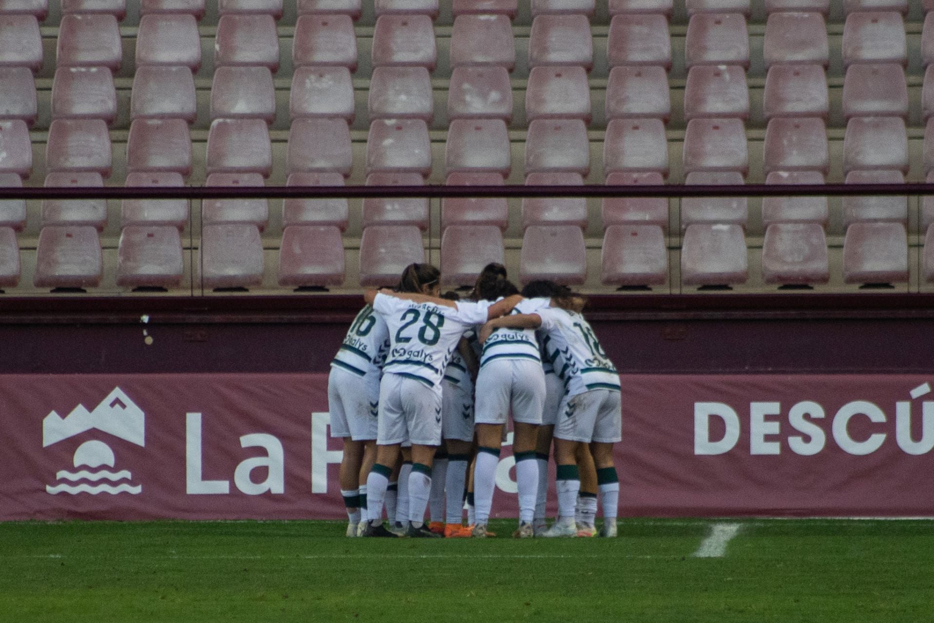 El Dux pierde ante el Eibar en Las Gaunas