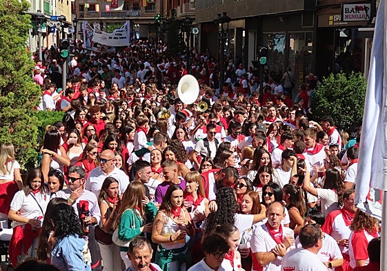El grupo de gobierno defiende que las fiestas 2025 tuvieron un magnífico ambiente.