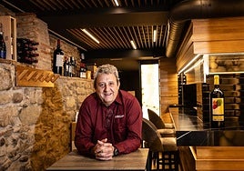 José María Murillo, en su nuevo establecimiento de la calle Laurel, que abrió sus puertas a primeros de diciembre.