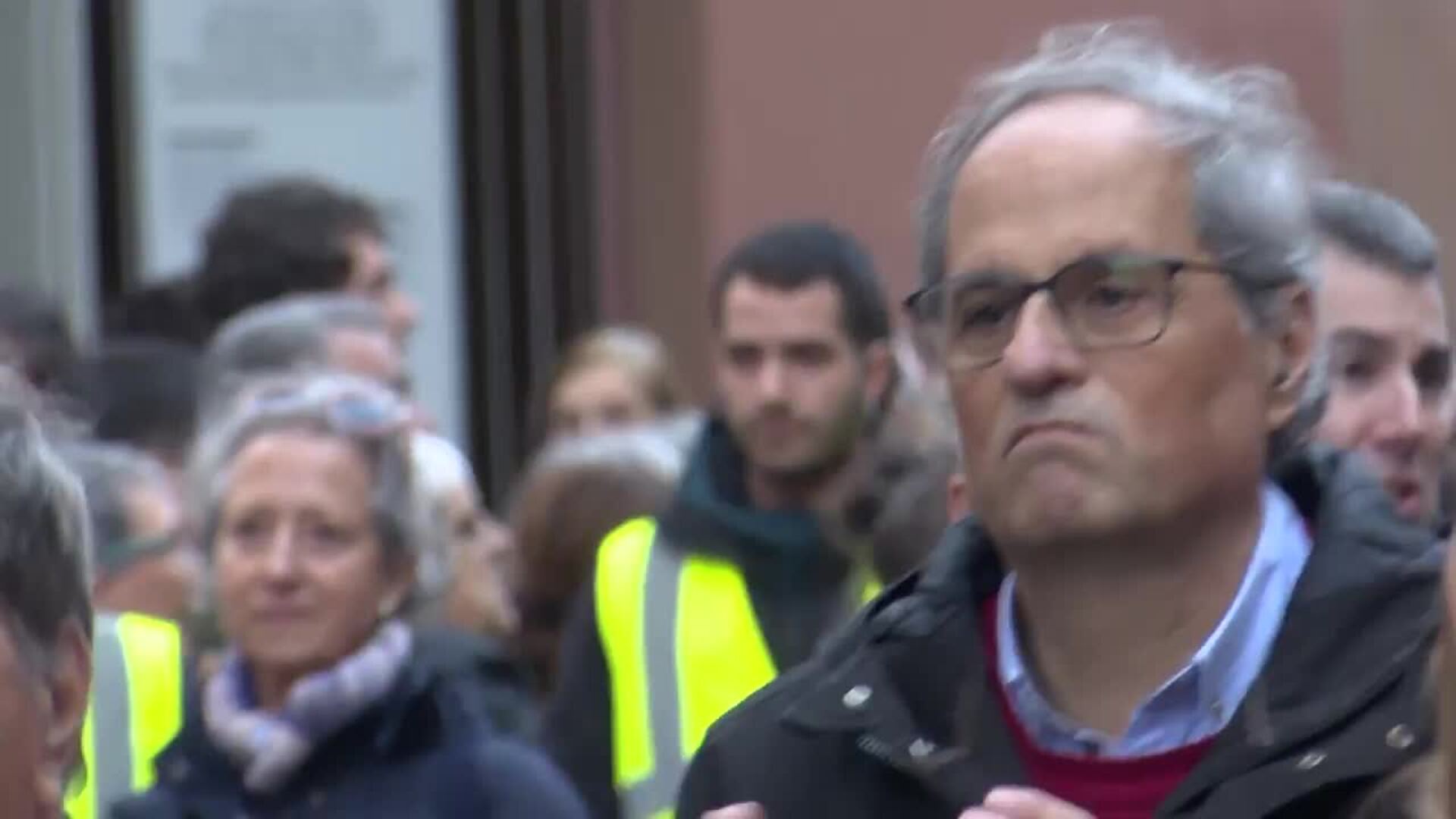 Miles de personas piden en Bilbao "abrir las puertas de las celdas" a los presos de ETA