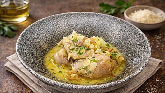 Una receta clásica y económica: pollo en pepitoria