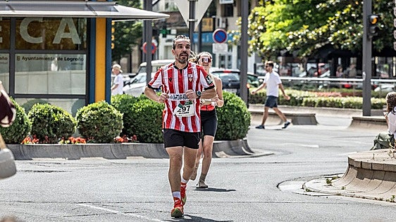 Salida, carrera, meta, entrega de premios... Todas las imágenes de la Media Maratón