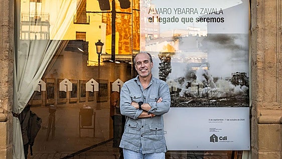«La fotografía tiene la capacidad de revelarse frente al olvido y la muerte»