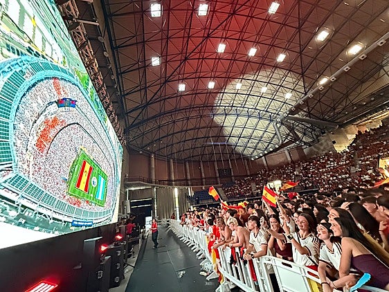 Logroño con La Roja en el Palacio de los Deportes