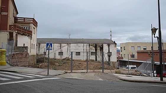 Terreno donde se proyecta construir el nuevo consultorio médico de Lardero.