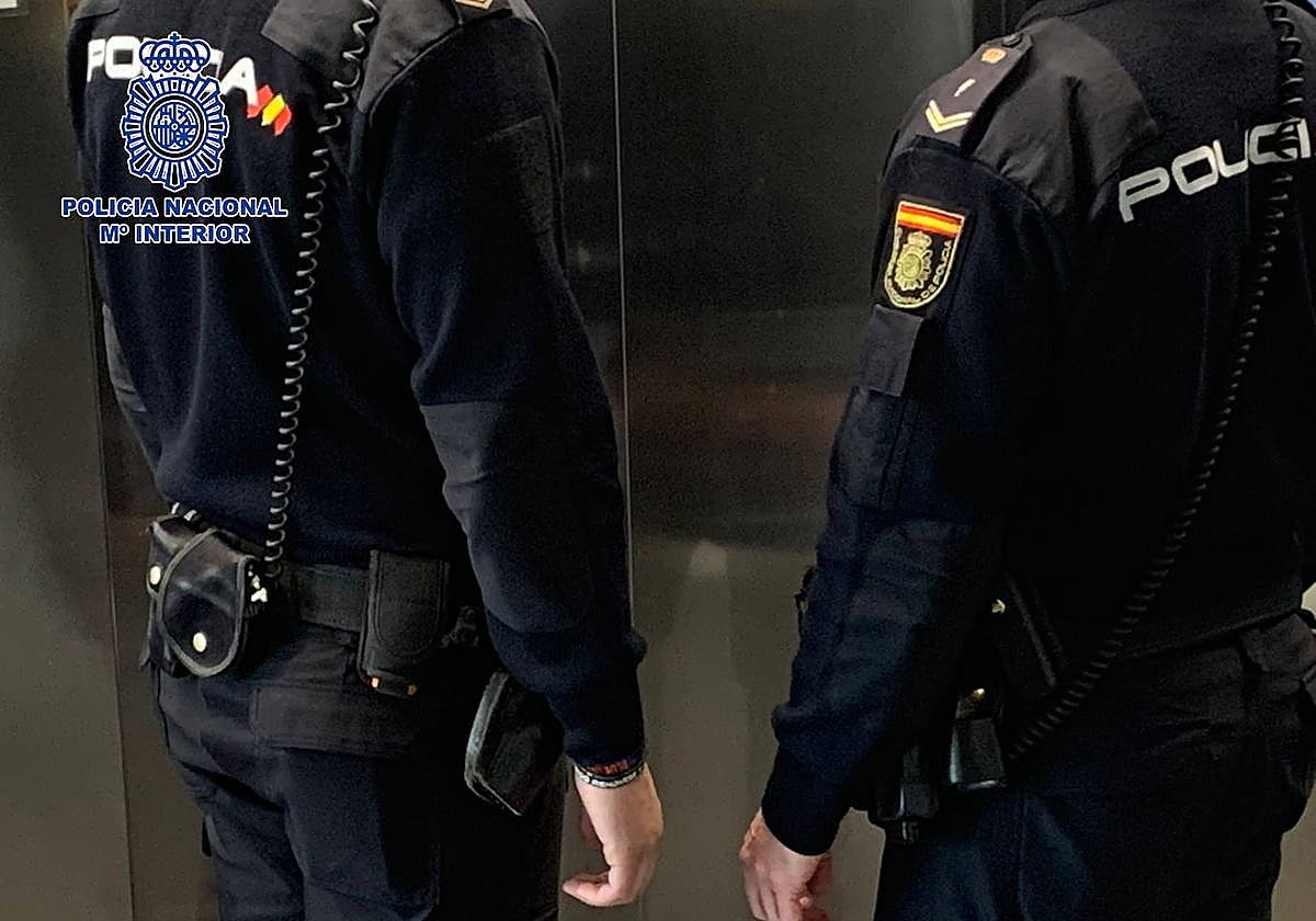 Agentes de la Policía Nacional.