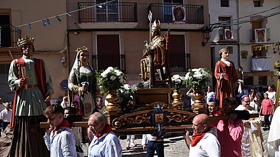 Cuatro encierros, gran prix, la Gaita, orquestas y djs en las fiestas de Cervera