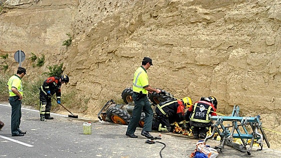 Caídas, despistes y atrapamientos causan la mayoría de los accidentes laborales agrarios