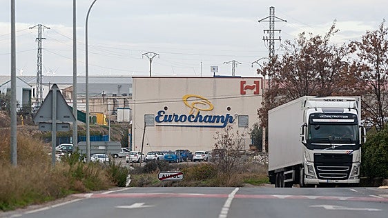 El litigio por los gastos de una nave alarga el conflicto entre Riberebro y Eurochamp