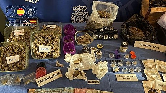 Desarticulan un punto de venta de droga camuflado como club cannábico junto a dos colegios de Logroño