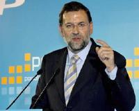 Rajoy arremete contra Zapatero por ser un "cobarde" y "humillarse" frente a Batasuna