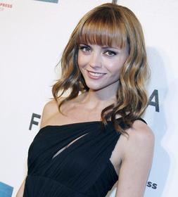 La actriz Christina Ricci se casará con Owen Benjamin