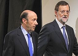 Rajoy salva el cuerpo a cuerpo con Rubalcaba