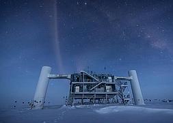 Observatorio antártico de neutrinos Icecube. / IceCube
