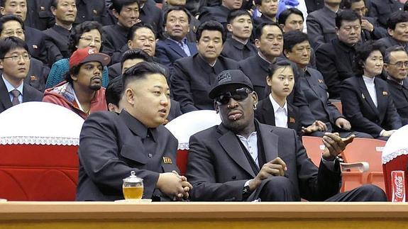 Dennis Rodman y Kim Jong-Un, en marzo de 2013. 