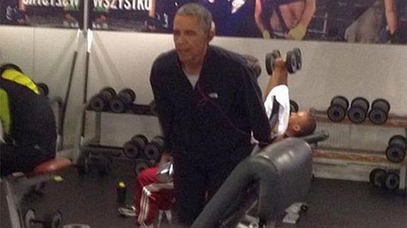 Obama se 'machaca' en el gimnasio