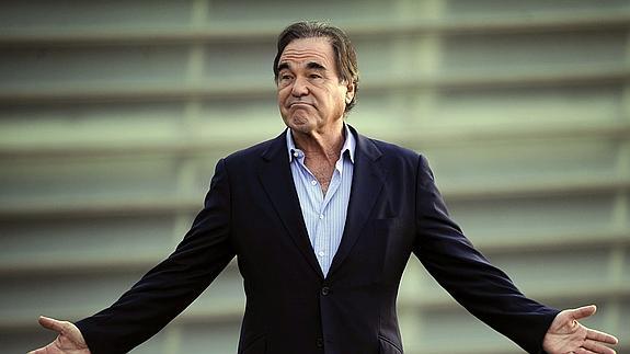 Oliver Stone. 