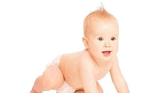 La alopecia occipital de muchos bebés se desarrolla en los primeros meses de vida y de forma errónea se atribuye al roce o fricción. 