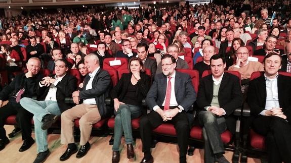 Rajoy y Cospedal, en Torremolinos con el candidato del PP a la Junta Juan Manuel Moreno. 