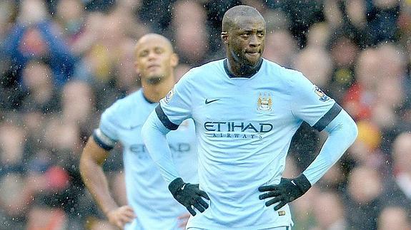 Yaya Touré se lamenta tras la derrota. 