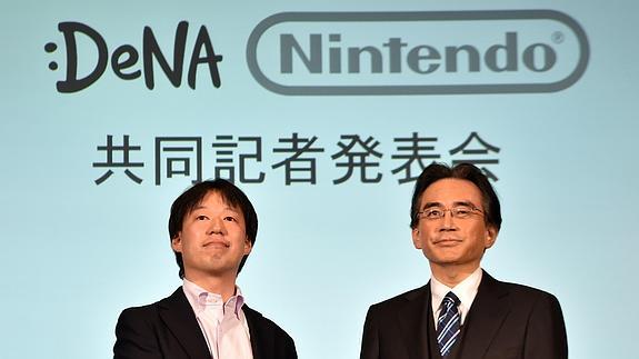 Isao Moriyasu y Satoru Iwata.