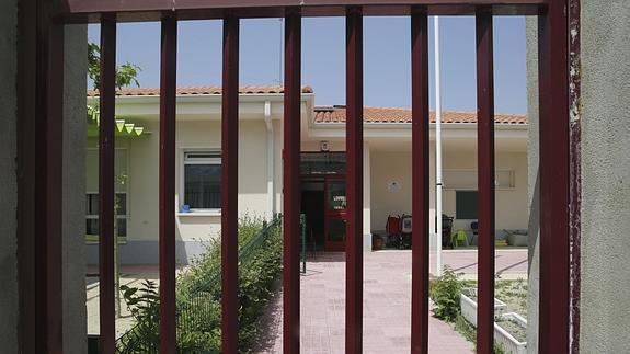 Entrada de la Casa de Niños-Escuela Infantil La Olma donde tuvo lugar el suceso.