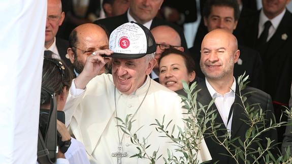 El Papa, durante su visita al barrio Bañado Norte. 