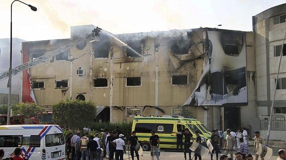 Edificio afectado por el incendio.