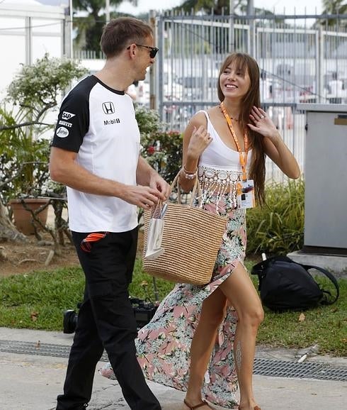 Jenson Button y su esposa. 