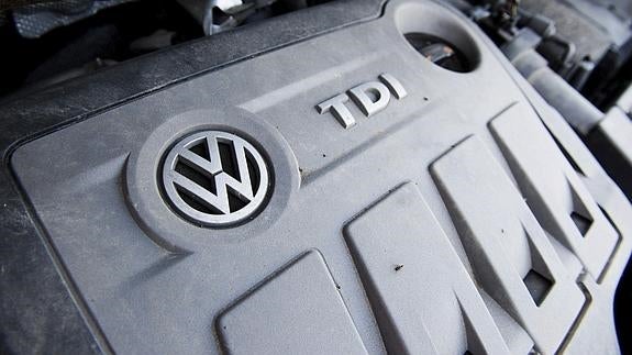 El motor 2.0l TDI tipo EA189 en un Volkswagen Touran. 